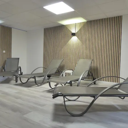 아파트 Awayhome Pool Sauna 5 Pers Wifi Near Lift Terrasse 빈터베르크